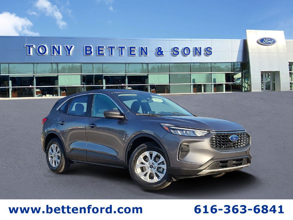 Used 2023 Ford Escape Active AWD/4WD image 1