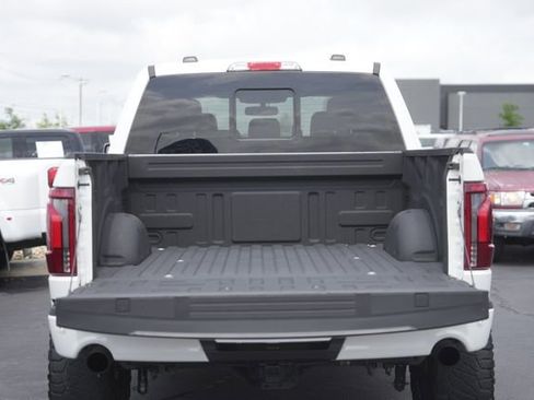 Used 2024 Ford F150 Lariat w/ FX4 Off-Road Package image 32