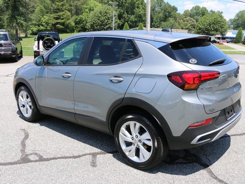 Used 2026 Buick Encore GX Preferred w/ Comfort Package FWD image 3