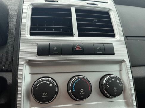 Used 2009 Dodge Journey SXT FWD image 22