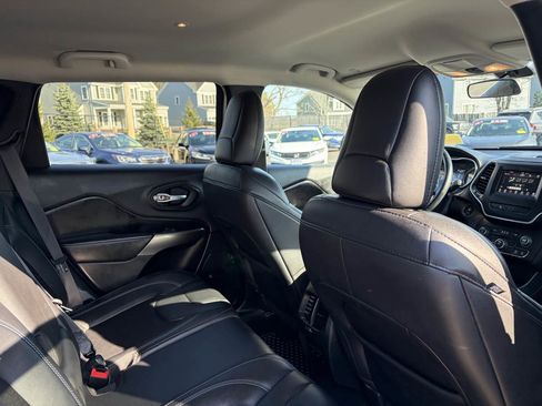 Used 2020 Jeep Cherokee Latitude Plus w/ Cold Weather Group image 25