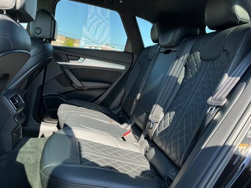 Used 2019 Audi SQ5 Prestige w/ Prestige Package AWD/4WD image 45
