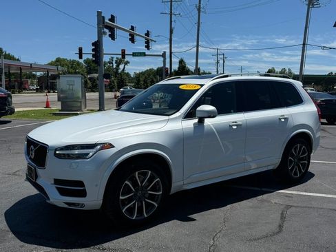 Used 2018 Volvo XC90 T6 Momentum w/ Convenience Package AWD/4WD image 7