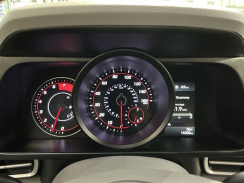 Used 2023 Hyundai Elantra SEL image 25