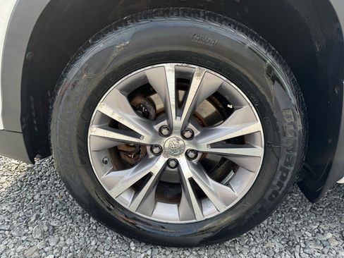 Used 2015 Toyota Highlander XLE image 8