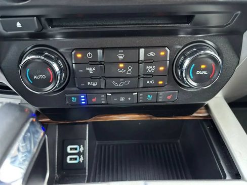 Used 2018 Ford F150 Lariat AWD/4WD image 22