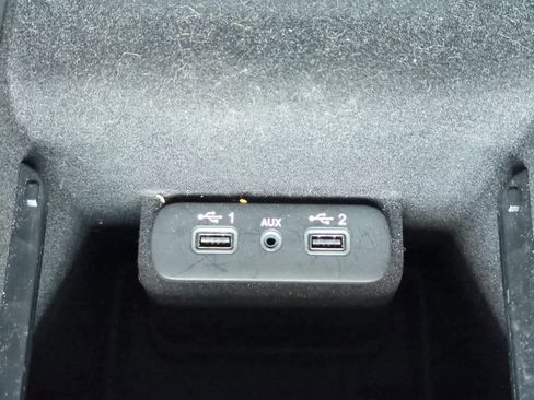 Used 2021 Dodge Charger SXT image 31