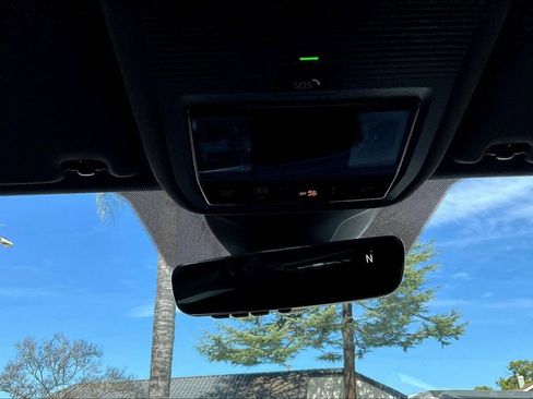 New 2026 Volkswagen ID.4 Pro image 15