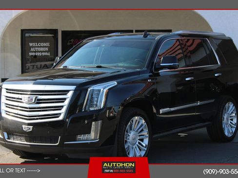Used 2016 Cadillac Escalade Platinum AWD/4WD image 1