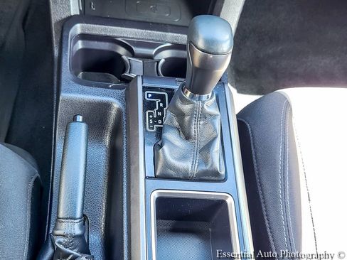 Used 2022 Toyota Tacoma TRD Sport AWD/4WD image 15