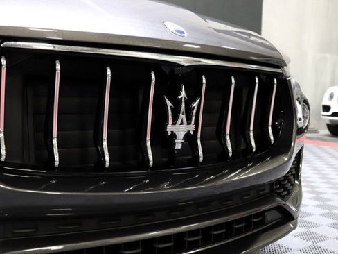 Used 2021 Maserati Levante S AWD/4WD image 14