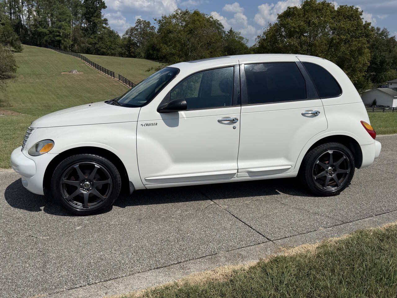 Used 2003 Chrysler PT Cruiser GT FWD image 2