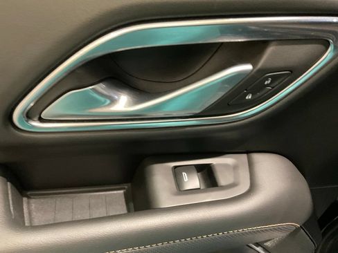 Used 2023 GMC Yukon AT4 w/ LPO, Floor Liner Package AWD/4WD image 10