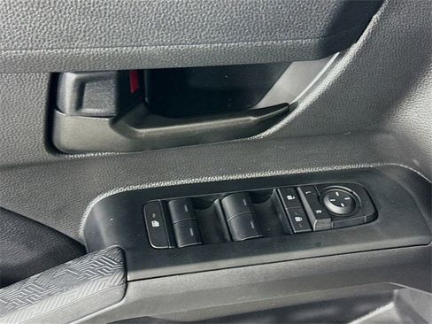 Certified 2025 Toyota Tacoma SR image 17