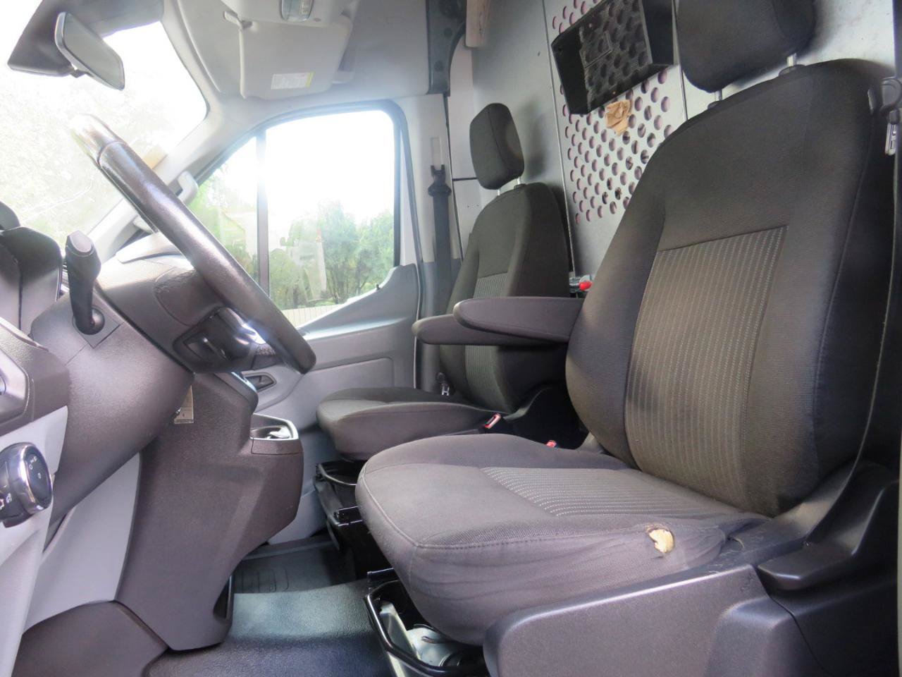 Used 2017 Ford Transit 250 130 Medium Roof RWD image 26