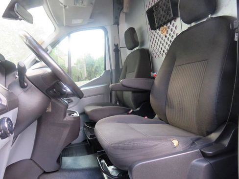 Used 2017 Ford Transit 250 130 Medium Roof RWD image 26