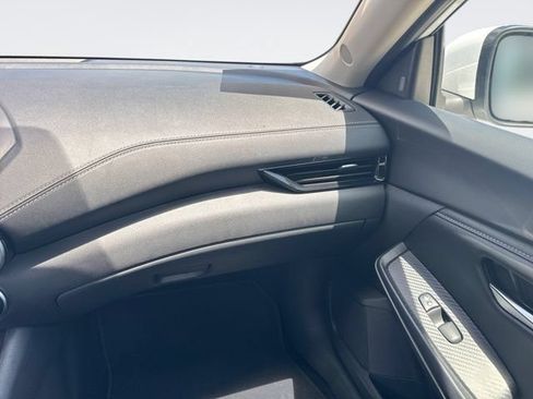 Used 2024 Nissan Sentra SV FWD image 19