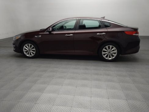 Used 2016 Kia Optima LX w/ Option Group 014 FWD image 3