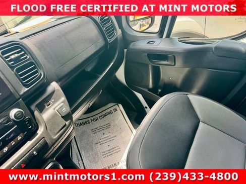 Used 2025 RAM ProMaster 2500 w/ Convenience Group FWD image 28