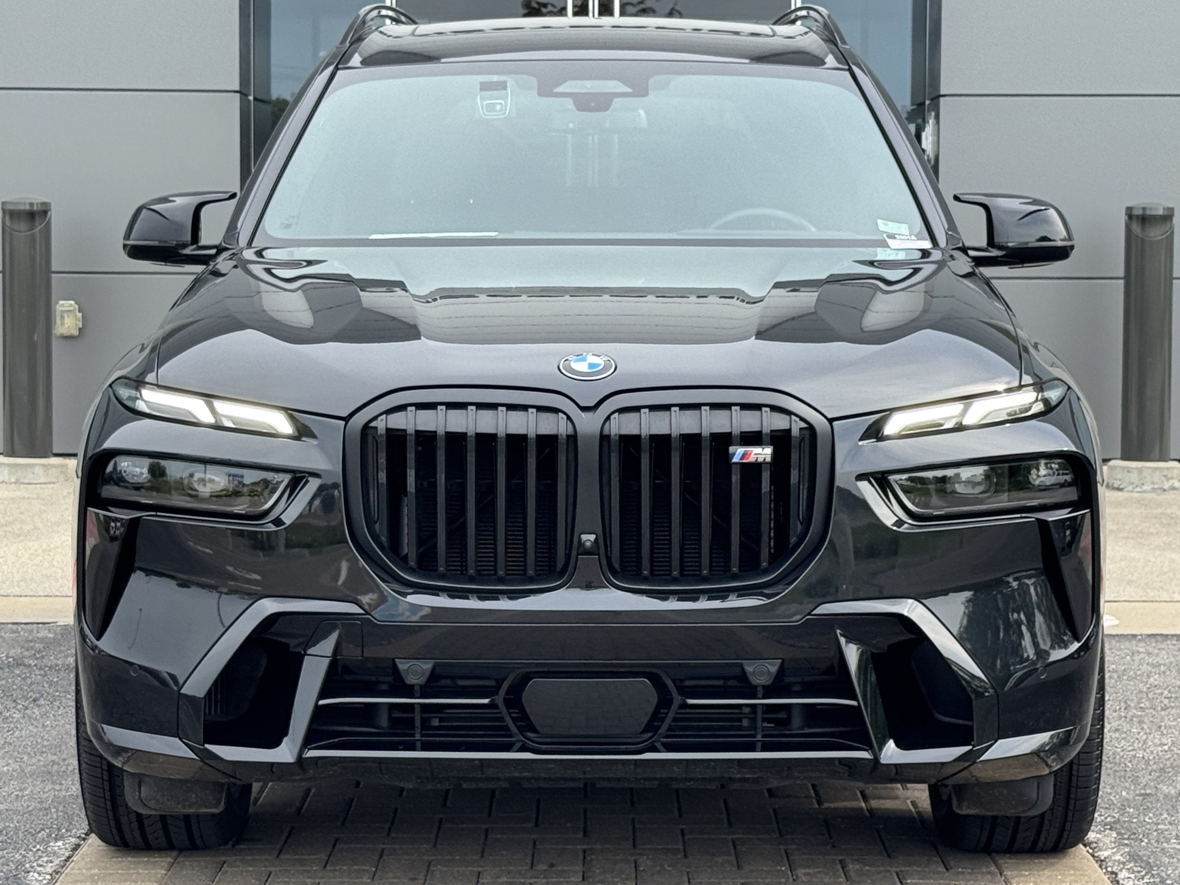 Used 2024 BMW X7 M60i w/ Executive Package AWD/4WD image 8
