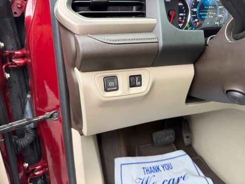Used 2017 GMC Acadia Denali w/ Technology Package AWD/4WD image 21