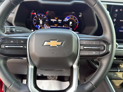 Used 2025 Chevrolet Colorado W/T w/ WT Convenience Package II RWD image 14