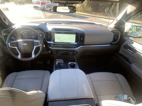 Certified 2024 Chevrolet Silverado 1500 LTZ image 21
