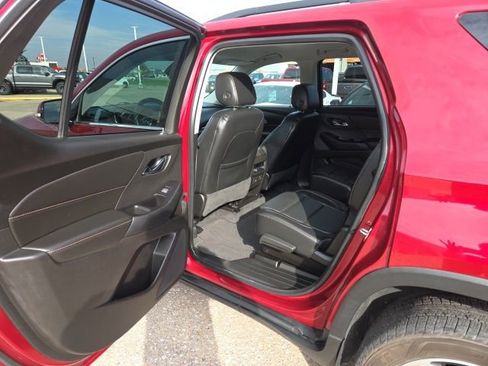 Used 2019 Chevrolet Traverse LT w/ LT Premium Package image 44