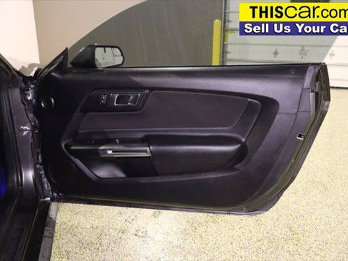 Used 2018 Ford Mustang Coupe RWD image 27