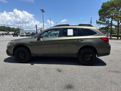 Used 2017 Subaru Outback 2.5i Limited AWD/4WD image 8