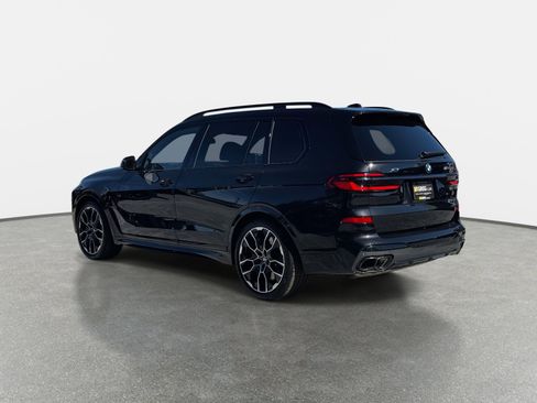 Used 2026 BMW X7 M60i image 5