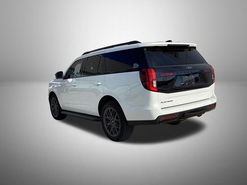 Used 2026 Ford Expedition Platinum w/ Stealth Appearance Package AWD/4WD image 4
