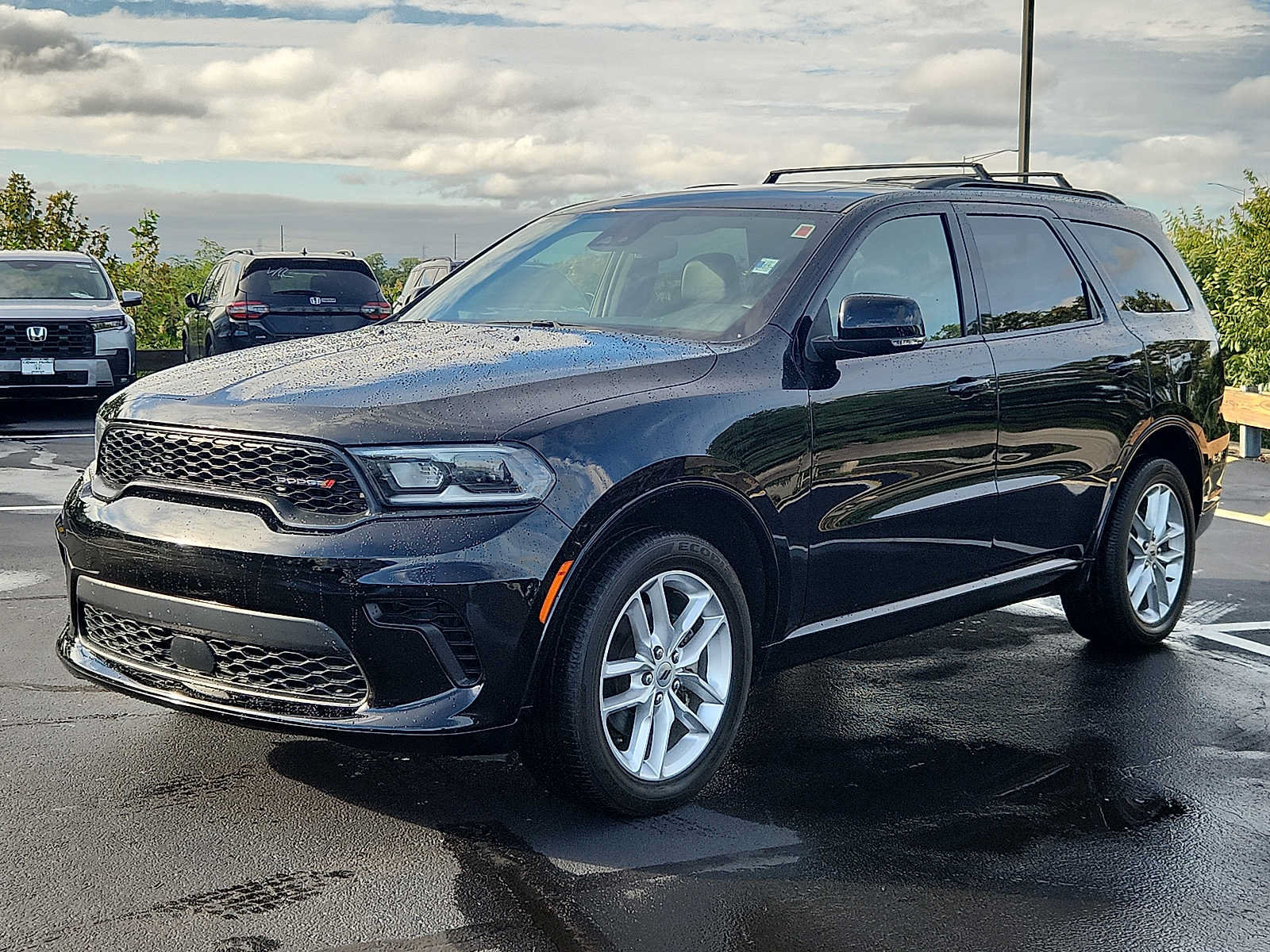 Used 2024 Dodge Durango GT AWD/4WD image 3