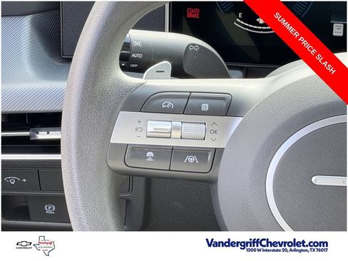 Used 2025 Hyundai Sonata SEL FWD image 13