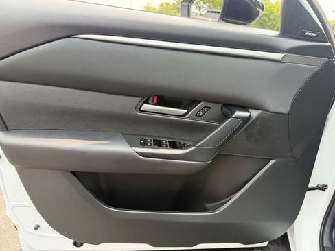 Used 2024 MAZDA CX-50 AWD 2.5 S w/ Cargo Package image 16