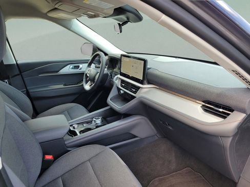 New 2026 Ford Explorer Active image 31