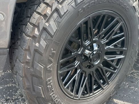 Used 2021 Ford F150 Lariat w/ Equipment Group 502A High AWD/4WD image 6