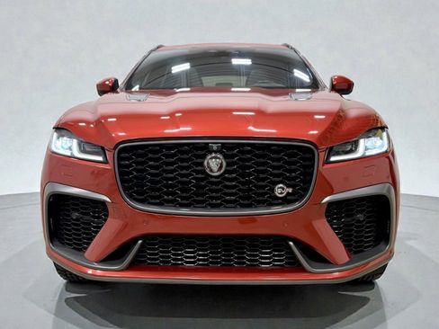 Used 2021 Jaguar F-PACE SVR image 14