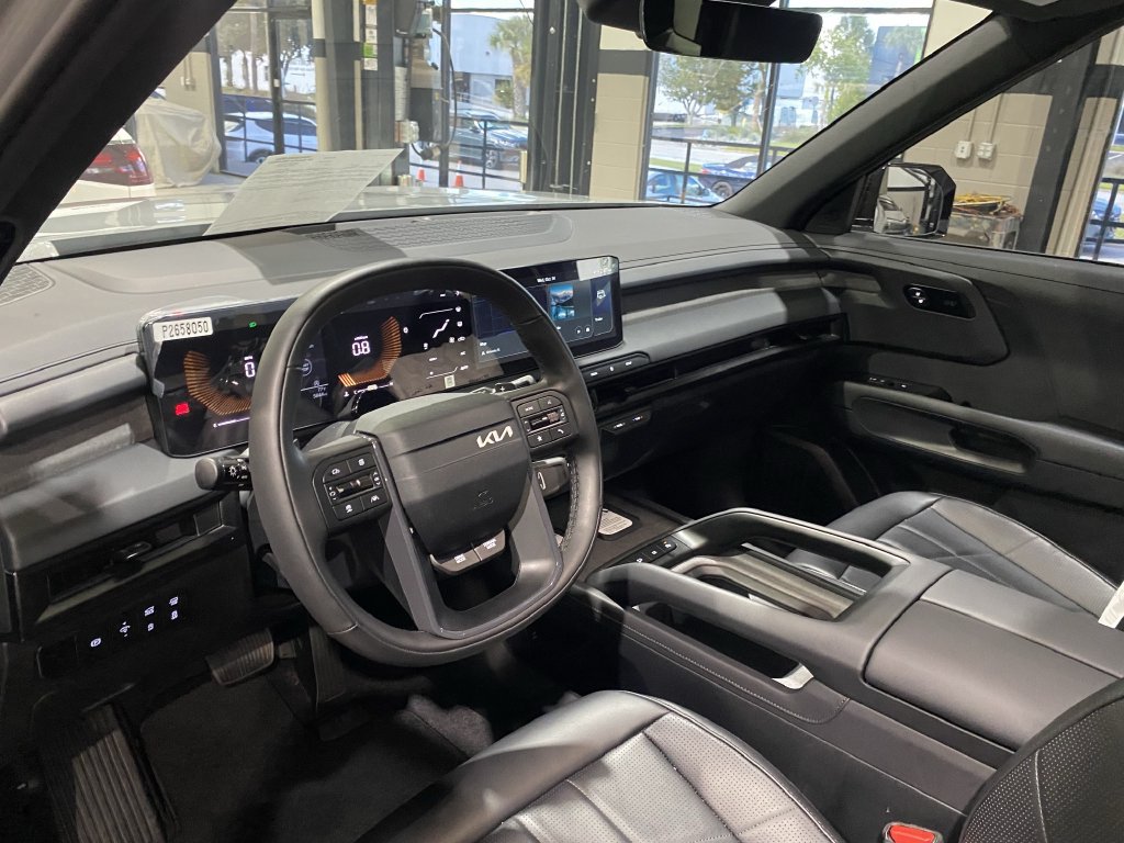 Used 2027 Kia Telluride EX X-Line w/ Towing Package AWD/4WD image 2