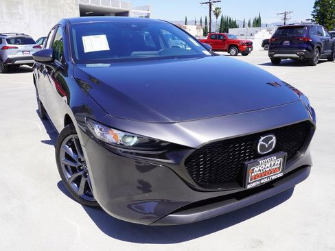Used 2022 MAZDA MAZDA3 s image 2