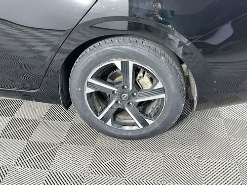 Used 2025 Nissan Sentra SV image 36