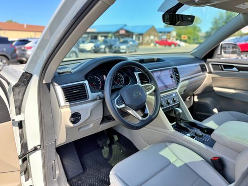 Used 2021 Volkswagen Atlas SE AWD/4WD image 12