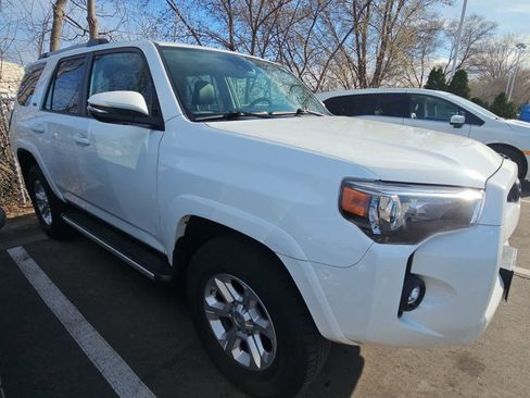 Used 2021 Toyota 4Runner SR5 Premium w/ Moonroof Package image 2