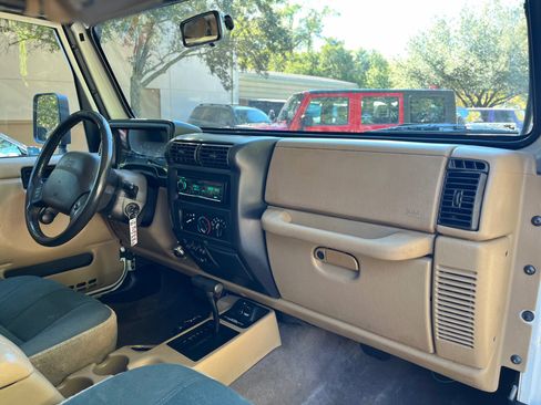 Used 1999 Jeep Wrangler Sahara image 26