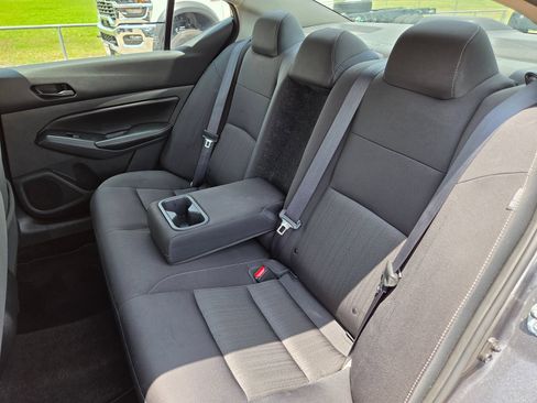 Used 2024 Nissan Altima 2.5 SV FWD image 23