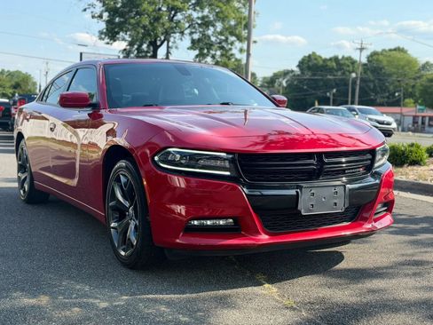 Used 2015 Dodge Charger SXT w/ Plus Group RWD image 8