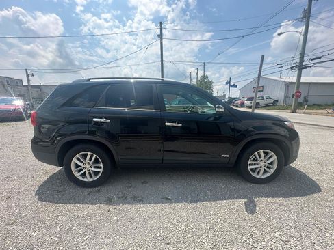 Used 2014 Kia Sorento LX AWD/4WD image 6