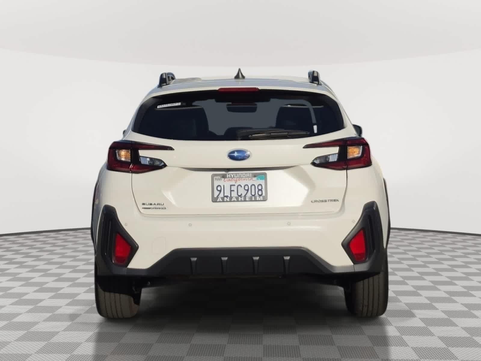 Used 2024 Subaru Crosstrek 2.5i Limited w/ Crosstrek Mirror Package AWD/4WD image 8