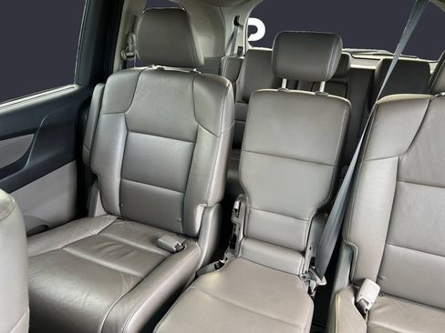 Used 2016 Honda Odyssey Touring image 13