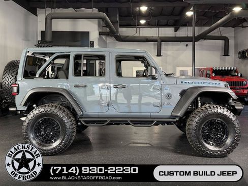 Used 2025 Jeep Wrangler Unlimited Rubicon 4xe w/ Safety Group AWD/4WD image 1